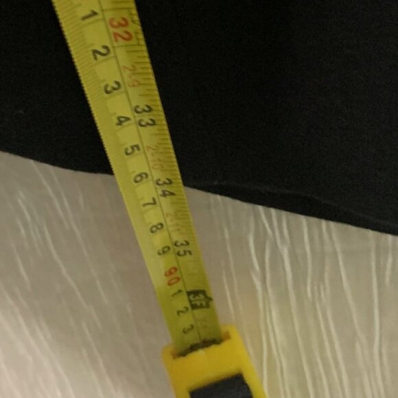 Eliza J Knee length Black Sheath Dress with 3/4 sleeves and pockets Size 6 - Picture 5 of 8